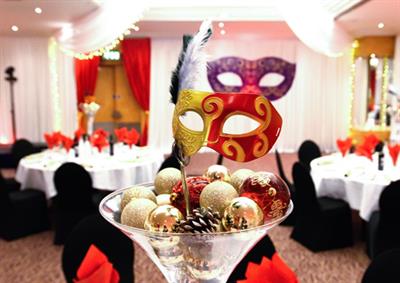 Hollywood Glitz & Glamour Christmas Parties 2024 at The Copthorne Slough-Windsor