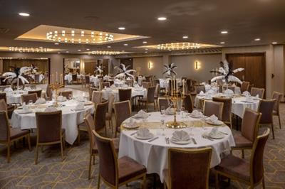Christmas Parties 2025 at the Holiday Inn Gatwick Worth, Crawley