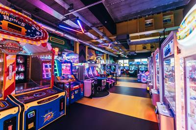 Christmas Parties 2026 at King Pins, Castle Lane Belfast 