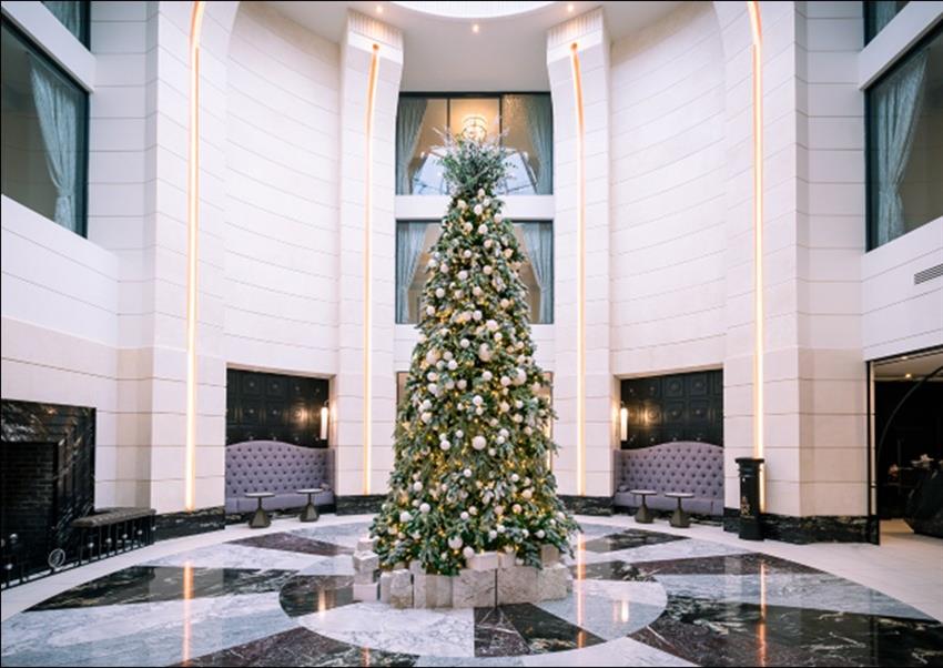 Private Christmas Parties 2023 at Fairmont Windsor Park, Windsor Egham