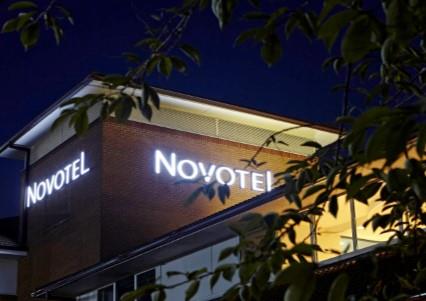 Light up your Christmas Parties 2022 at the Novotel Milton Keynes